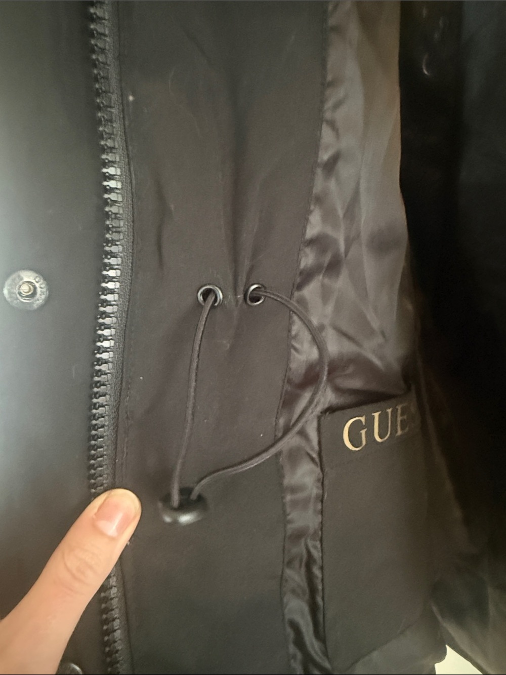 GUESS Women’s Black Quilted Winter Jacket w/ Furry Removable Hood Sz XL EUC - Picture 7 of 12